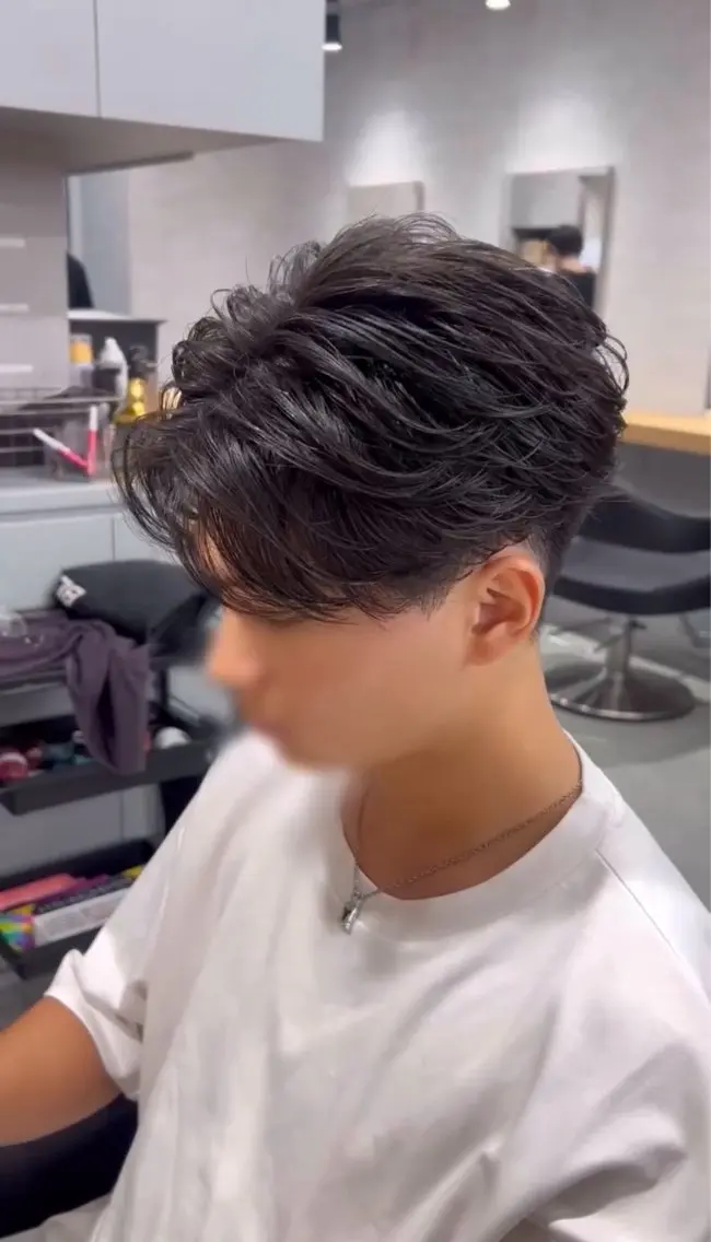 ショート カラー パーマ ヘアアレンジ メンズ キッズ アップバング センターパート メンズハイライト マッシュ メンズパーマ 🔥メンズ特化🔥/ 福田朝輝のヘアスタイル