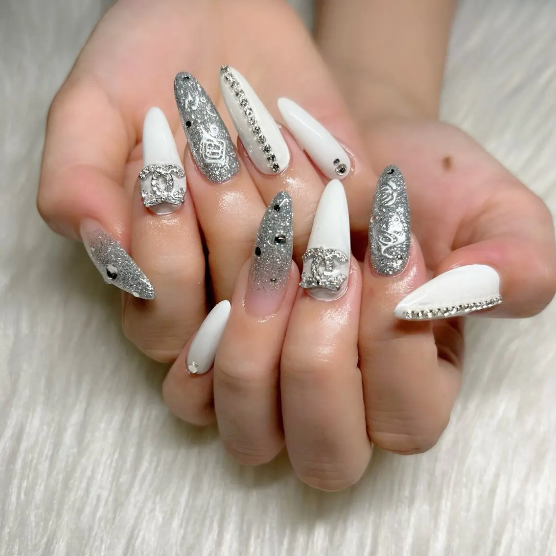 ネイル ハンドネイル Miki 本町駅｜💅‎🤍のネイルデザイン