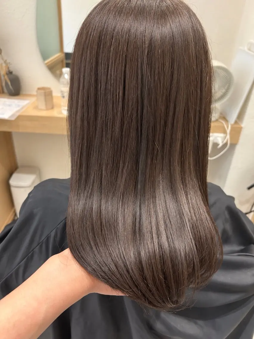 ロング ケアカラー 髪質改善 縮毛矯正 トリートメント 久木原 ゆりのヘアスタイル