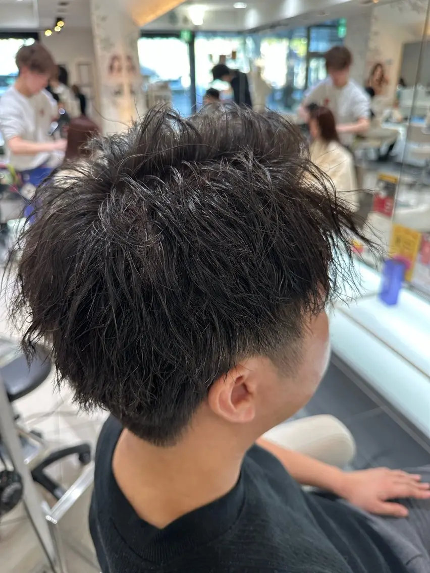 ショート パーマ ツイストパーマ ハイトーン/艶感 カラー/村上廉汰のヘアスタイル