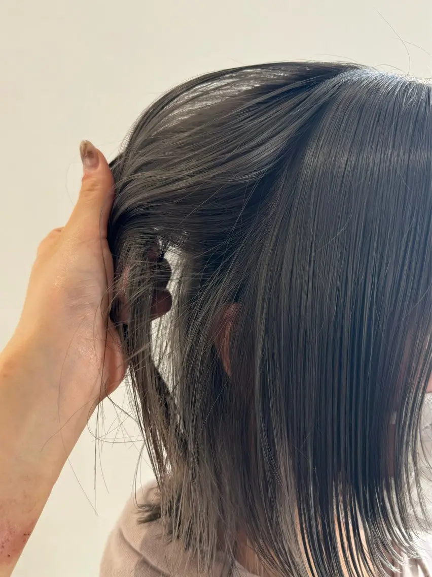 ミディアム ヘアカラー 🐼 YUKIのヘアスタイル