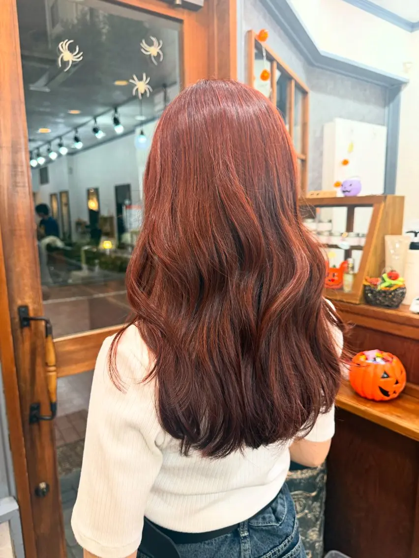 ロング カラー オレンジ カット ヘアカラー トリートメント ヘッドスパ ·̩͙꒰ঌ miku 𓂃 𓈒𓏸 ໒꒱のヘアスタイル