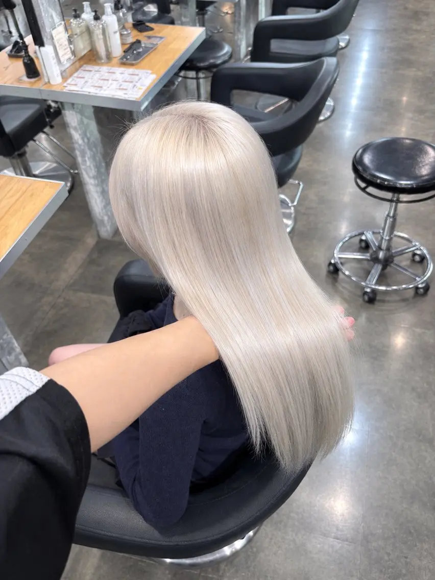 ロング カラー 🌈横浜ハイトーン 美容師🌈のヘアスタイル