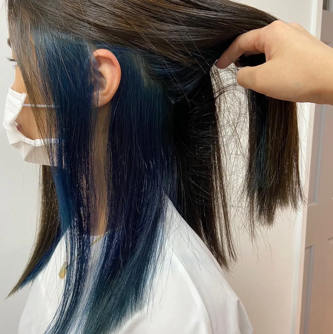 ロング カラー ブルーカラー ロング 安岡美咲✂︎ 艶カラー/髪質改善のヘアスタイル