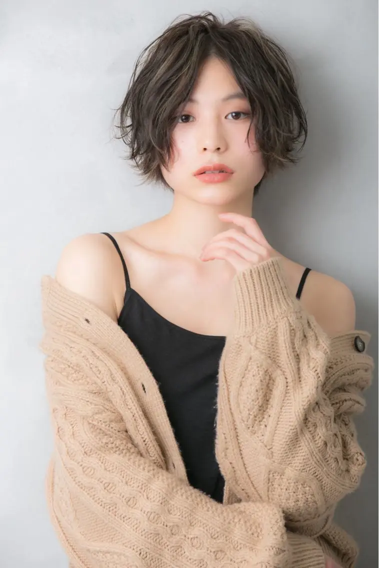 ショート カラー ハンサムショート ベージュカラー ブリーチ ケアブリーチ グレージュ 平日オススメ✨ コスパ&タイパ✨山下のヘアスタイル