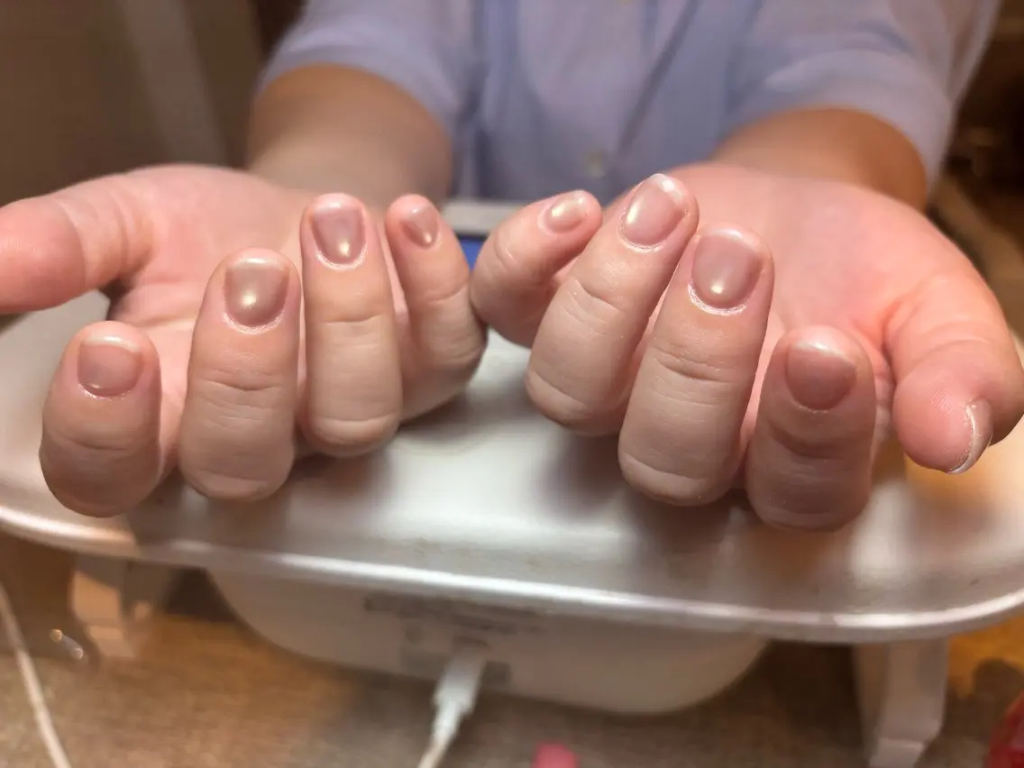 ショート ハンドネイル オ ンのネイルデザイン