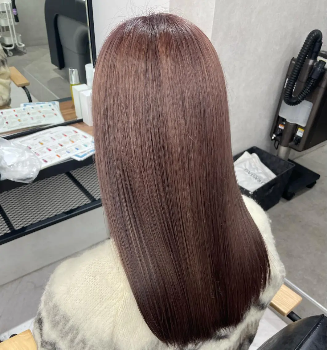 ロング カラー パーマ ヘアアレンジ メンズ キッズ ネイル マツエク・マツパ アイブロウ トリートメント mona/ ストレートスタイル✨のヘアスタイル