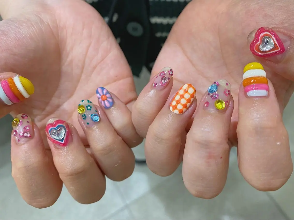 ネイル nailartist lisaのネイルデザイン