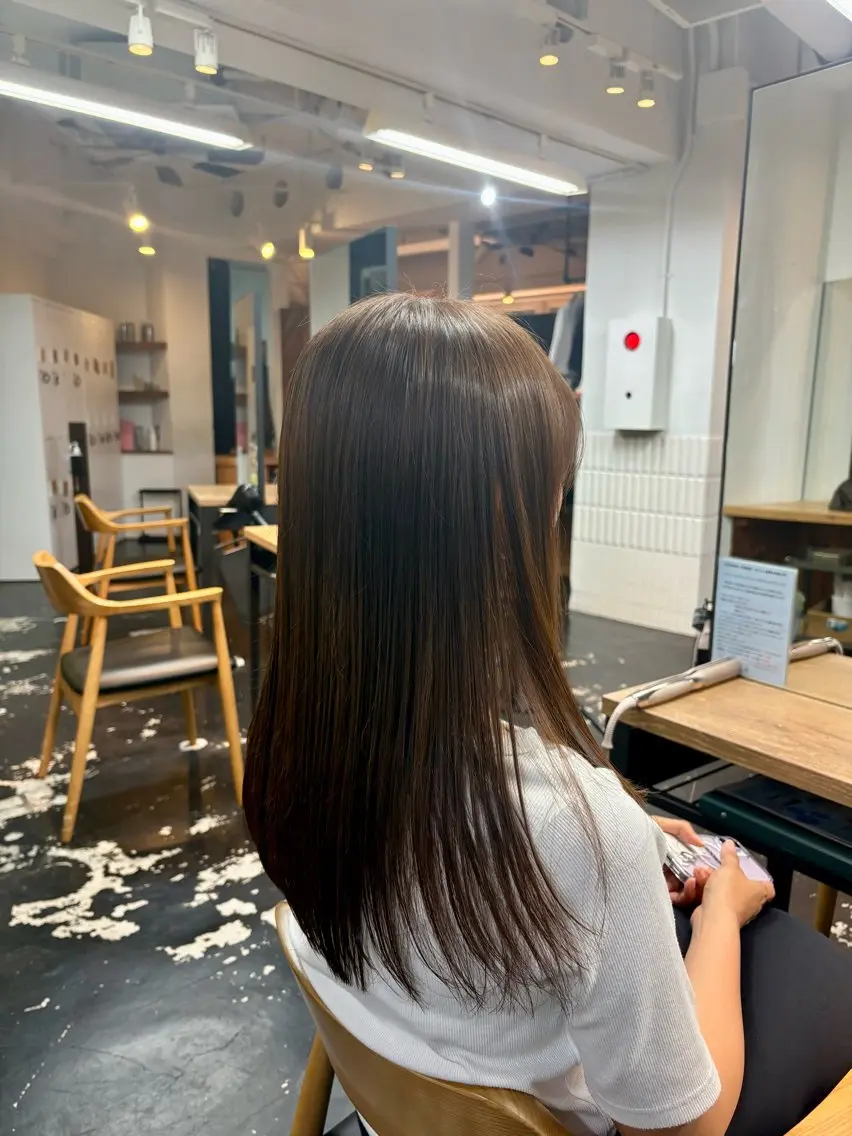セミロング カラー ヘアカラー トリートメント 🌎Lmano 🌎ゆうきのヘアスタイル