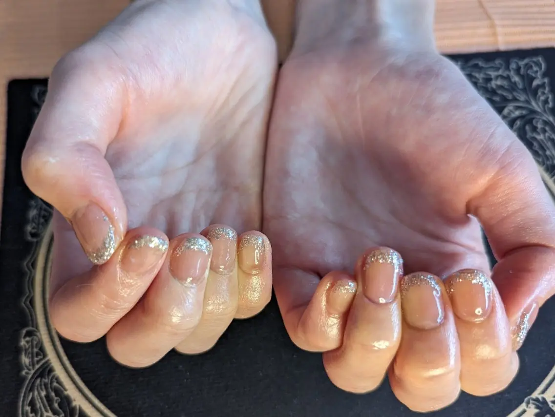 ネイル クリアネイル フレンチネイル ラメ(グリッター) シルバー ✨ameru✨ nailsalonのネイルデザイン
