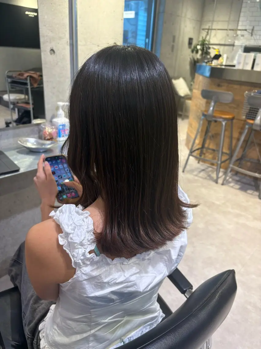 セミロング ヘアカラー トリートメント 韓国ヘアー🇰🇷 MIWAのヘアスタイル
