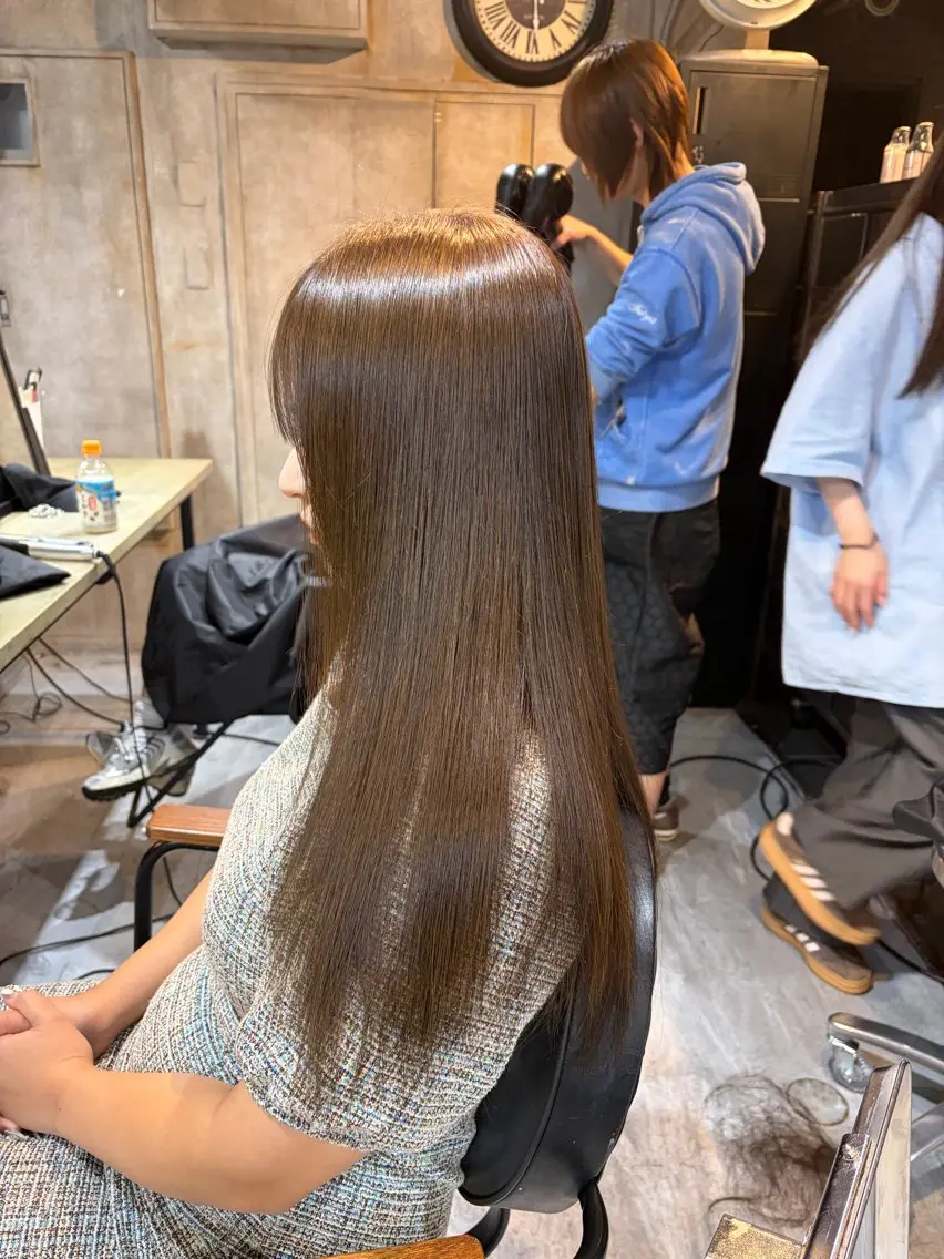セミロング 🫧艶髪縮毛矯正🫧 福士未来のヘアスタイル