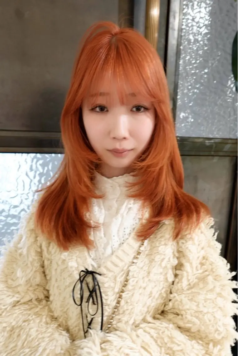 ミディアム カラー 本間 結衣のヘアスタイル
