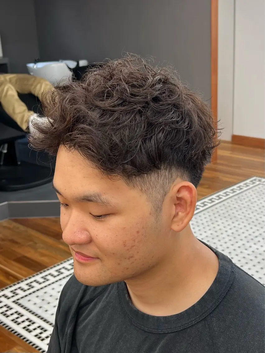 ショート メンズ カット メンズカット✂️ スキンフェード伊藤陸のヘアスタイル