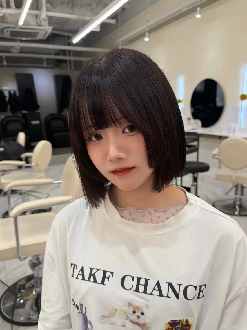 aku🩷韓国風🩷 暖色カラー🎀のヘアスタイル