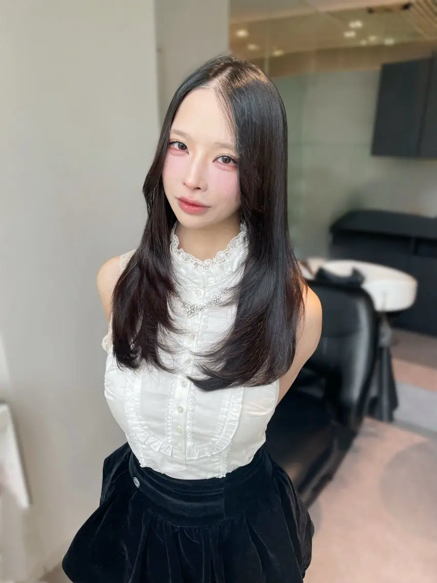 ロング カット ヘアカラー トリートメント 銀座/レイヤーカット 🤍内野すみれのヘアスタイル