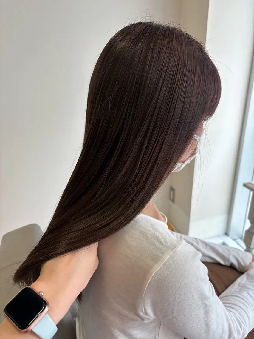 ロング カラー アッシュ アッシュブラウン ブラウンカラー ヘアカラー トリートメント 小林 美南のヘアスタイル