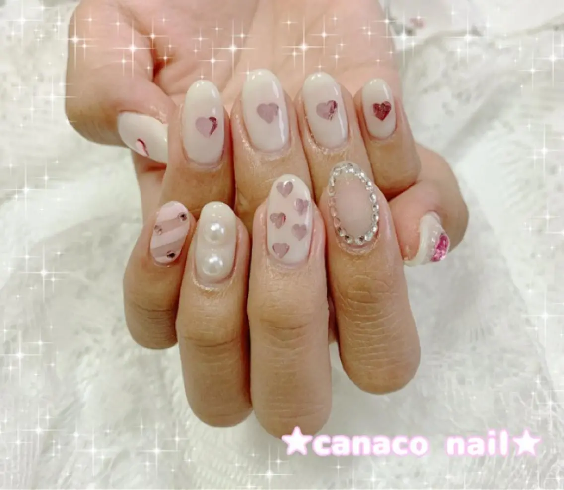 ネイル ハート ストーンネイル ハンドネイル ハンドケア ベテランネイル cnc nailのネイルデザイン