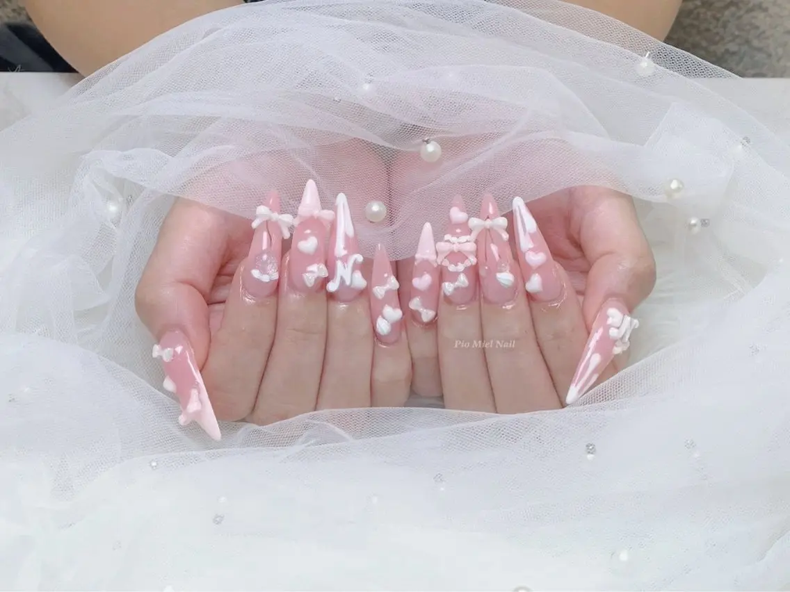 ネイル ハンドネイル HANA 長さだしのネイルデザイン