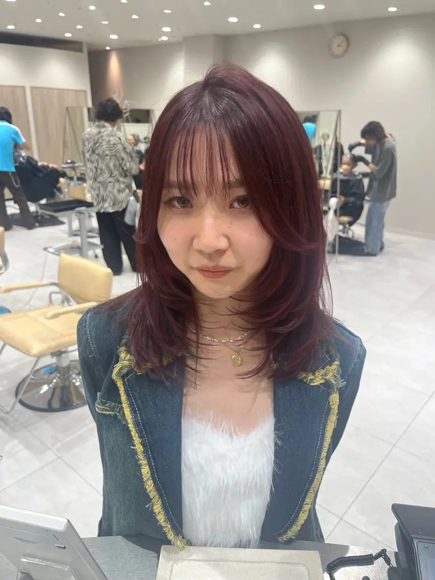 流行りのお顔周りザクザクレイヤー🌛の写真