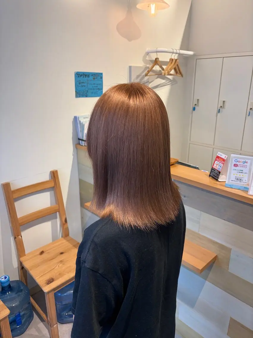 ミディアム カラー カット ヘアカラー トリートメント 荒井 茉凜のヘアスタイル