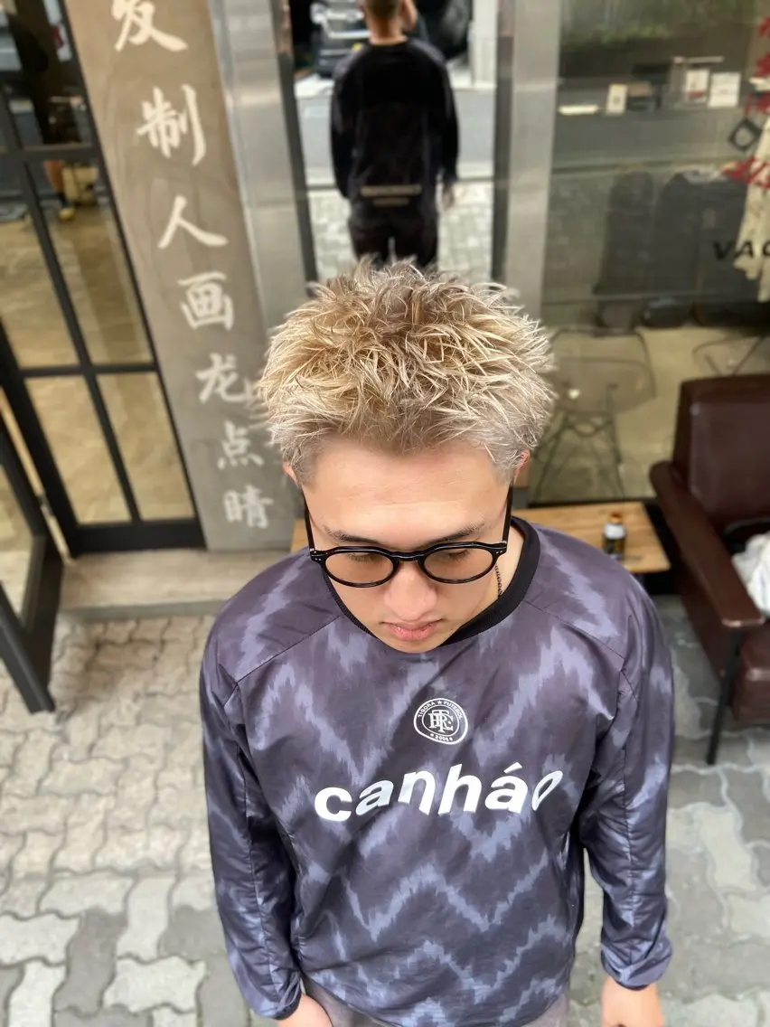 ショート カラー メンズ フェードカット マッシュ メンズパーマ メンズショート スキンフェード カット ヘアカラー トリートメント 💈圧倒的メンズ特化 DAITO💈のヘアスタイル