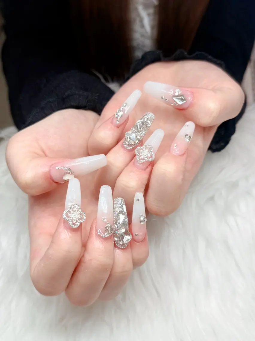 カラー RUBY NAIL& BEAUTY SPAのネイルデザイン