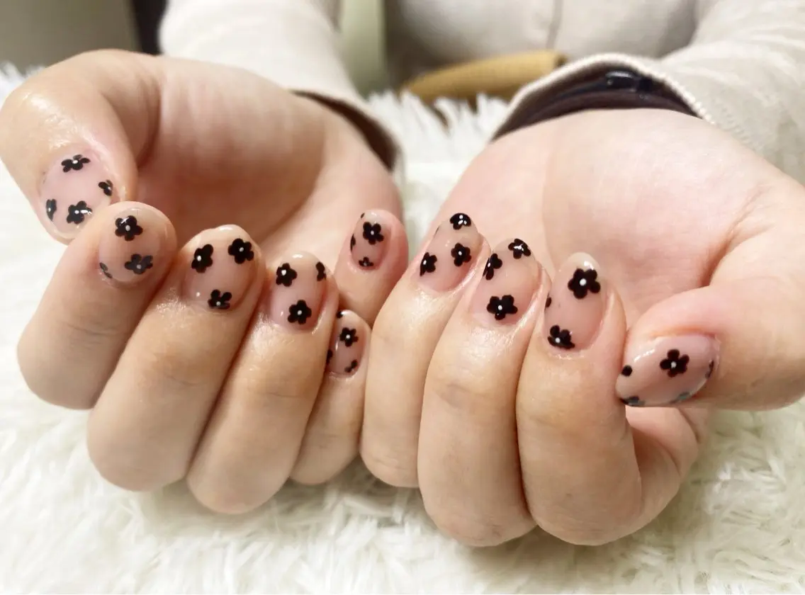 ネイル 持ち込み 夏ネイル ハンドネイル ネイルサロン nail_upのネイルデザイン
