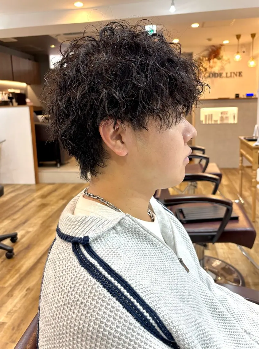ショート パーマ メンズ 浅海 和孝のヘアスタイル