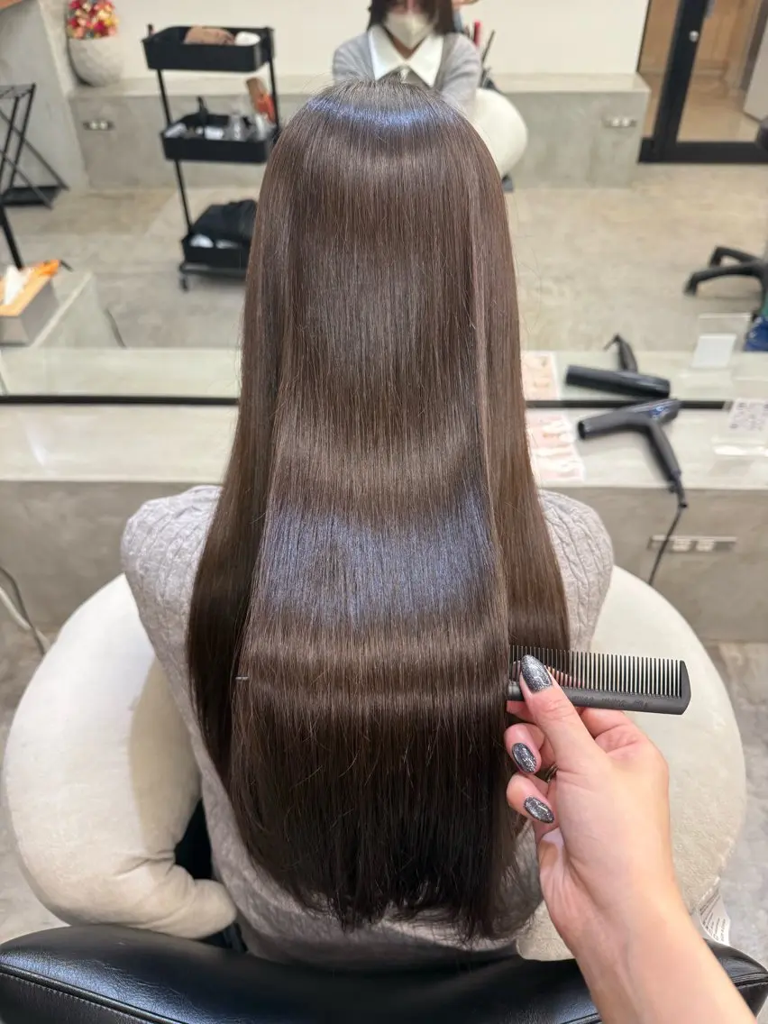 ロング ヘアカラー トリートメント 🎀うる艶モテ髪🎀 透明感/ユナのヘアスタイル