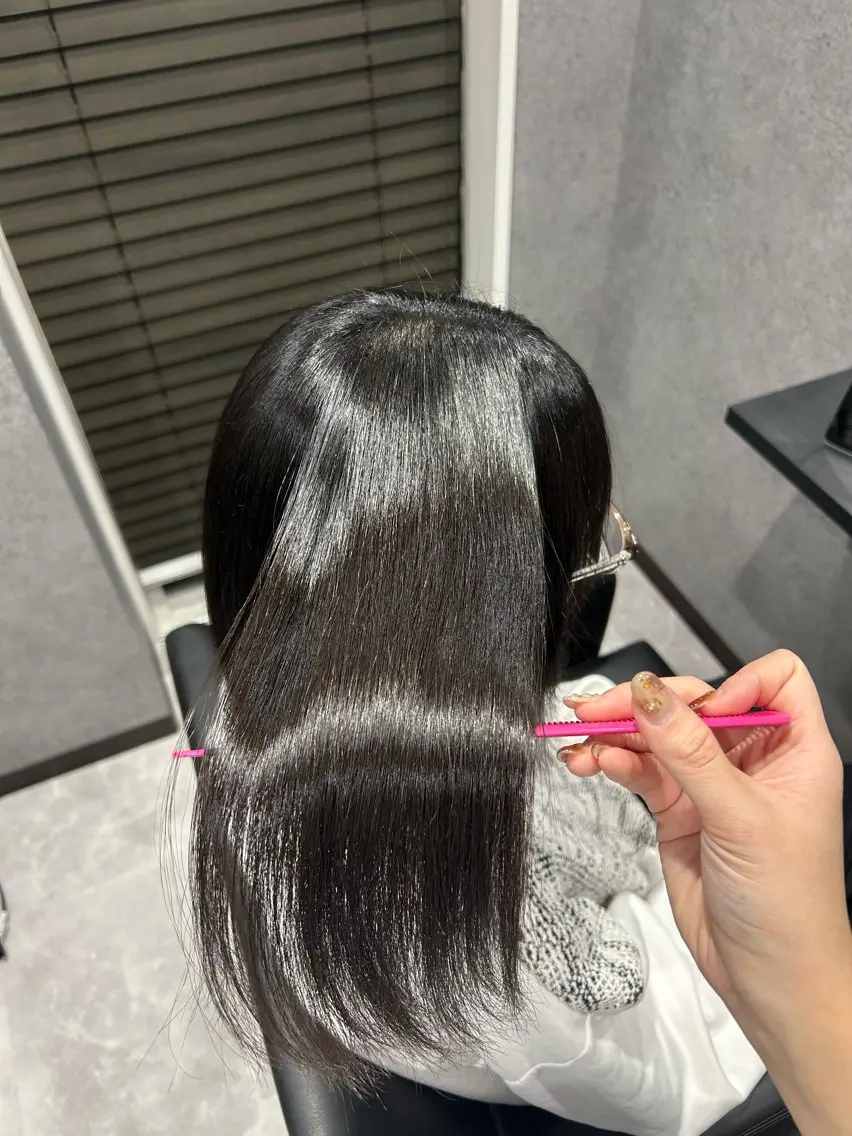 ミディアム パーマ 縮毛矯正 佐野 彩音のヘアスタイル