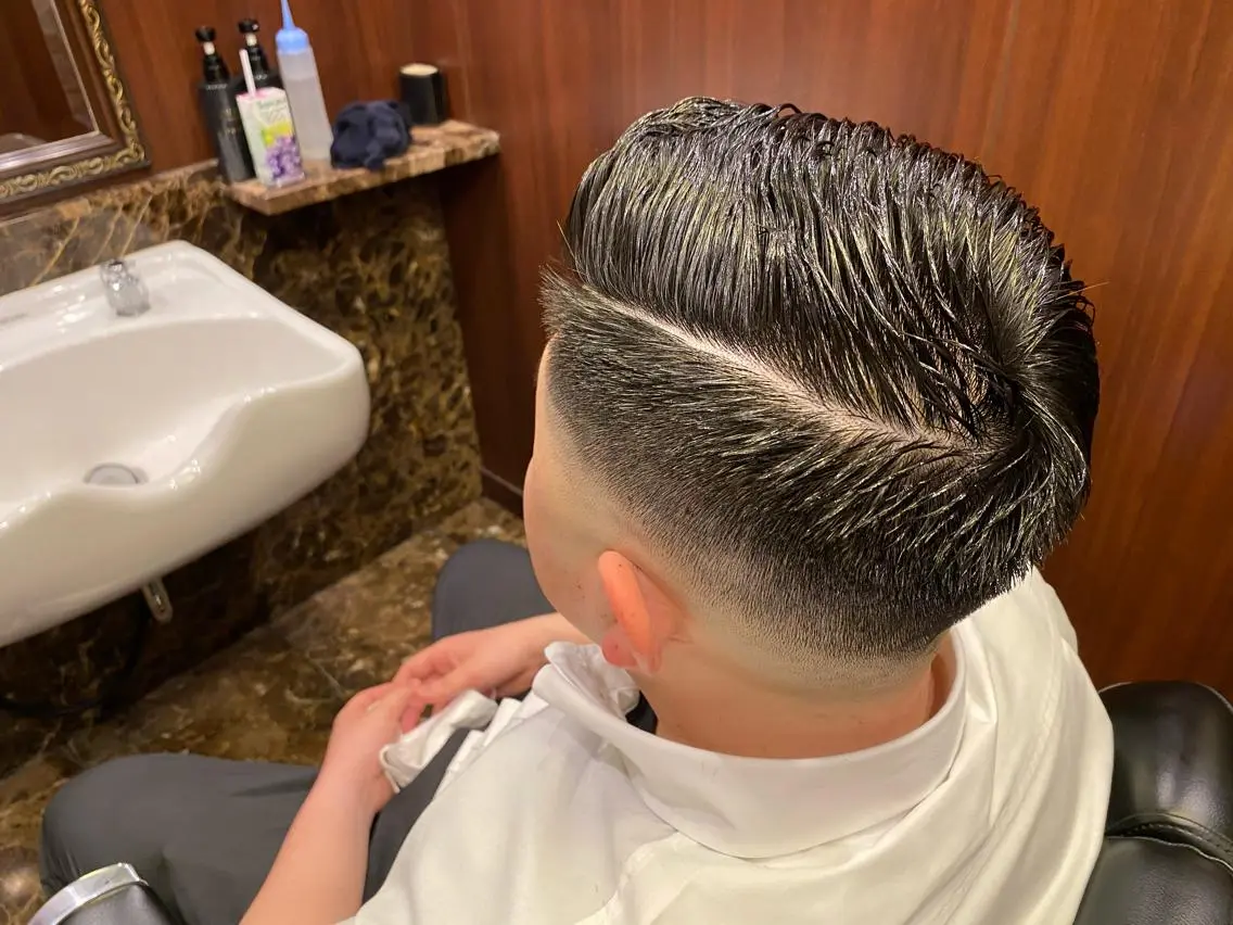 ショート メンズ フェードカット スキンフェード 浅見 天翔のヘアスタイル