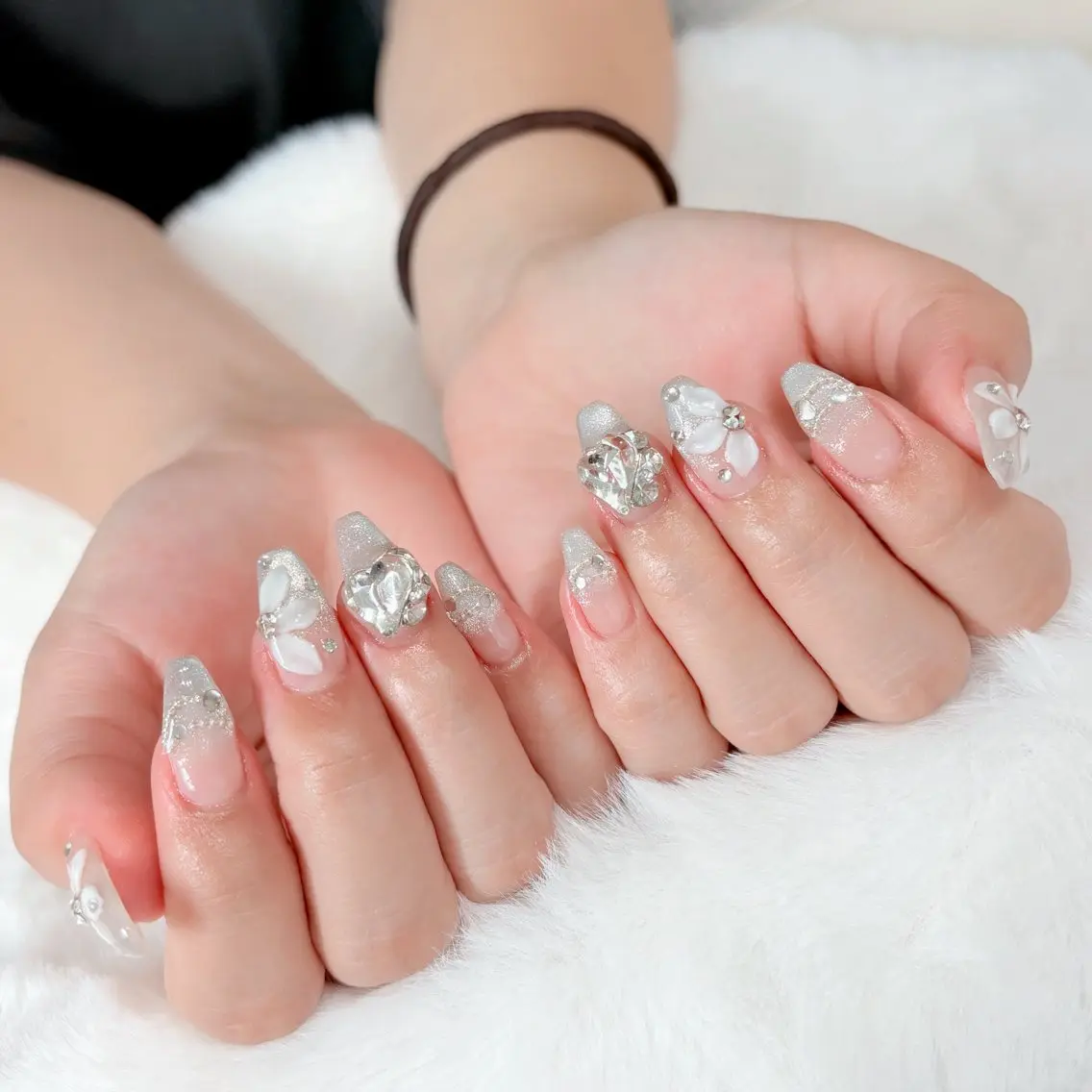 ネイル フラワーネイル オフィスネイル ハンドネイル Lovely Nail Salonのネイルデザイン