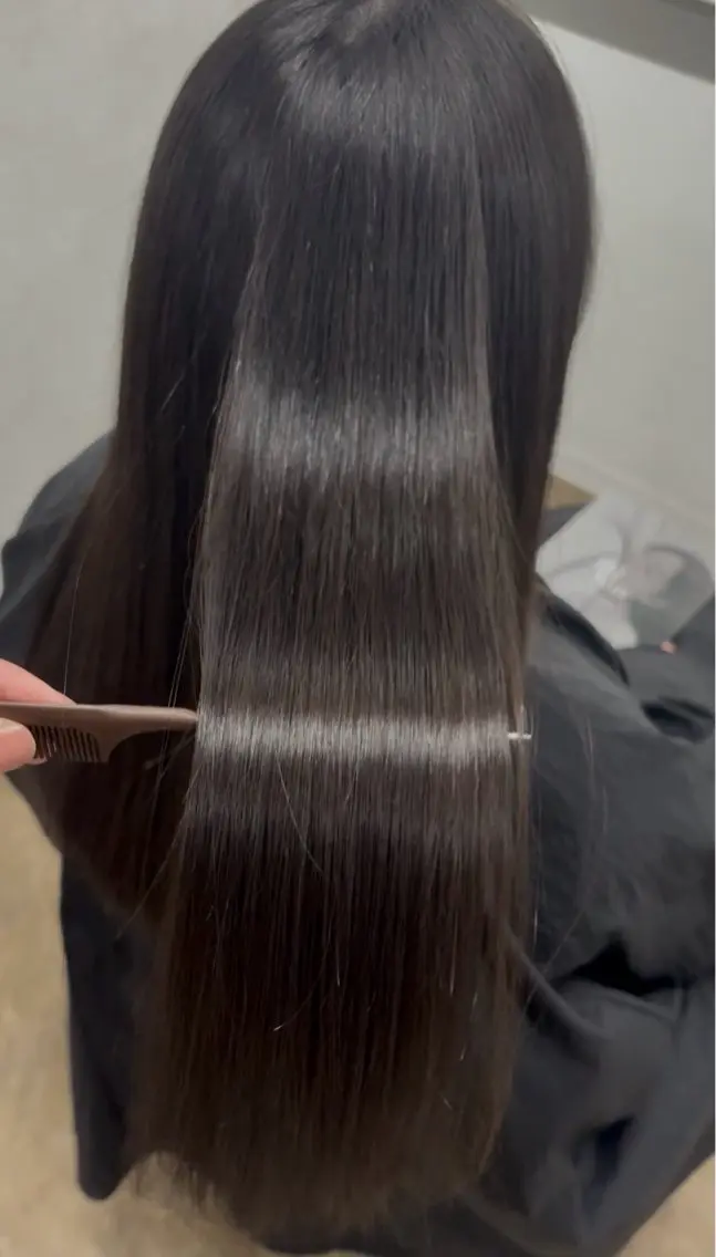 ロング 佐山 勝俐のヘアスタイル
