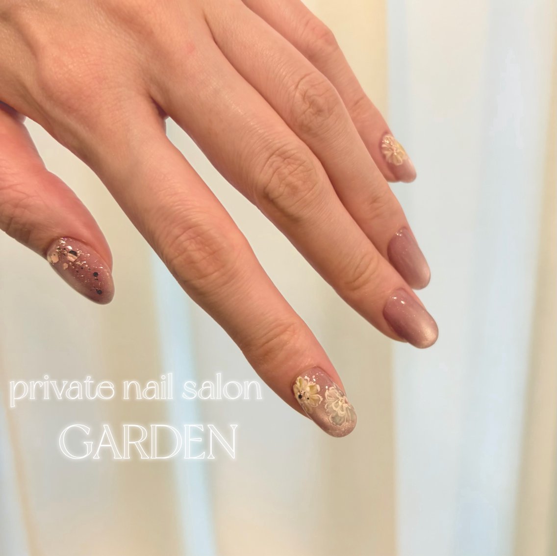 ネイル アートネイル フラワーネイル ホログラムネイル マグネットネイル nail salon GARDENのネイルデザイン