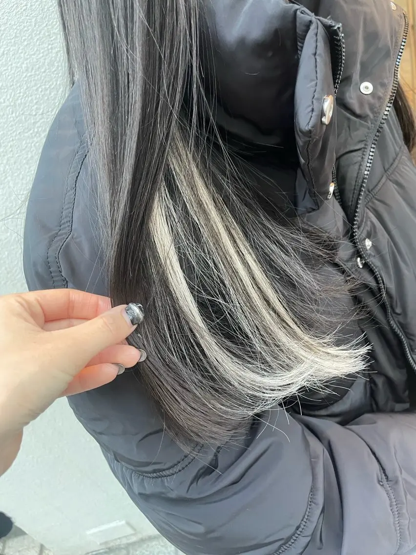 ロング エクステ ロング ナチュラルカラー 児玉優香のヘアスタイル