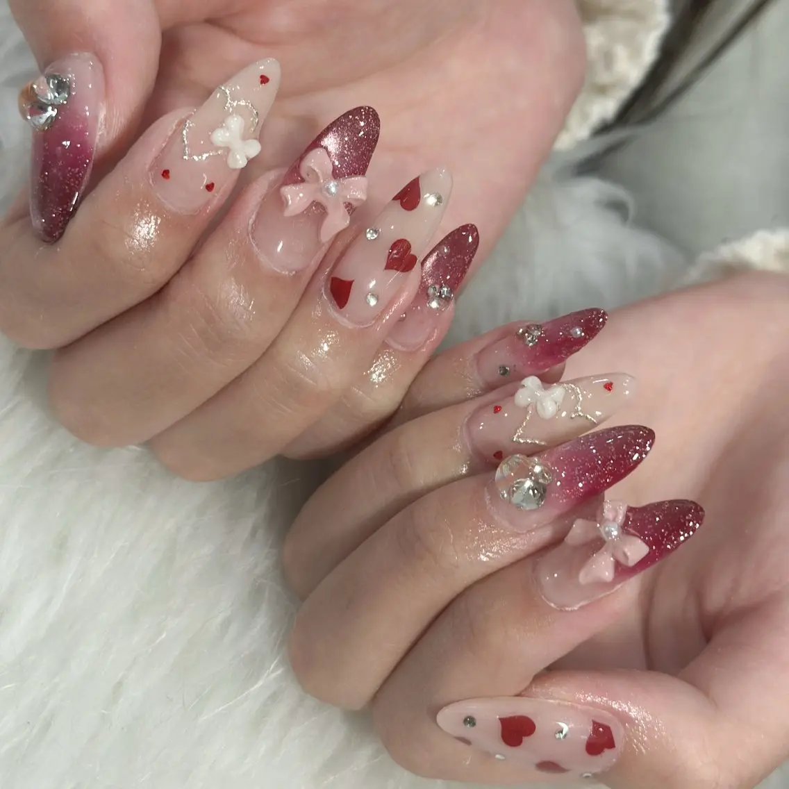 ネイル ハンドネイル フットネイル LAVISH nanamiのネイルデザイン