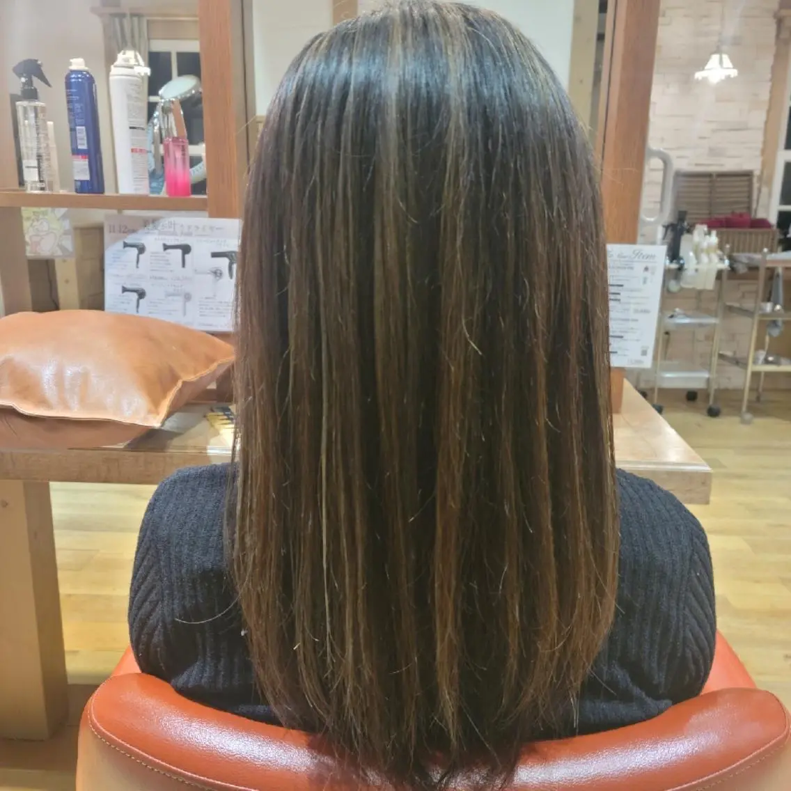 ロング カラー ハイライトカラー ハイライト 森岡 紗羽のヘアスタイル