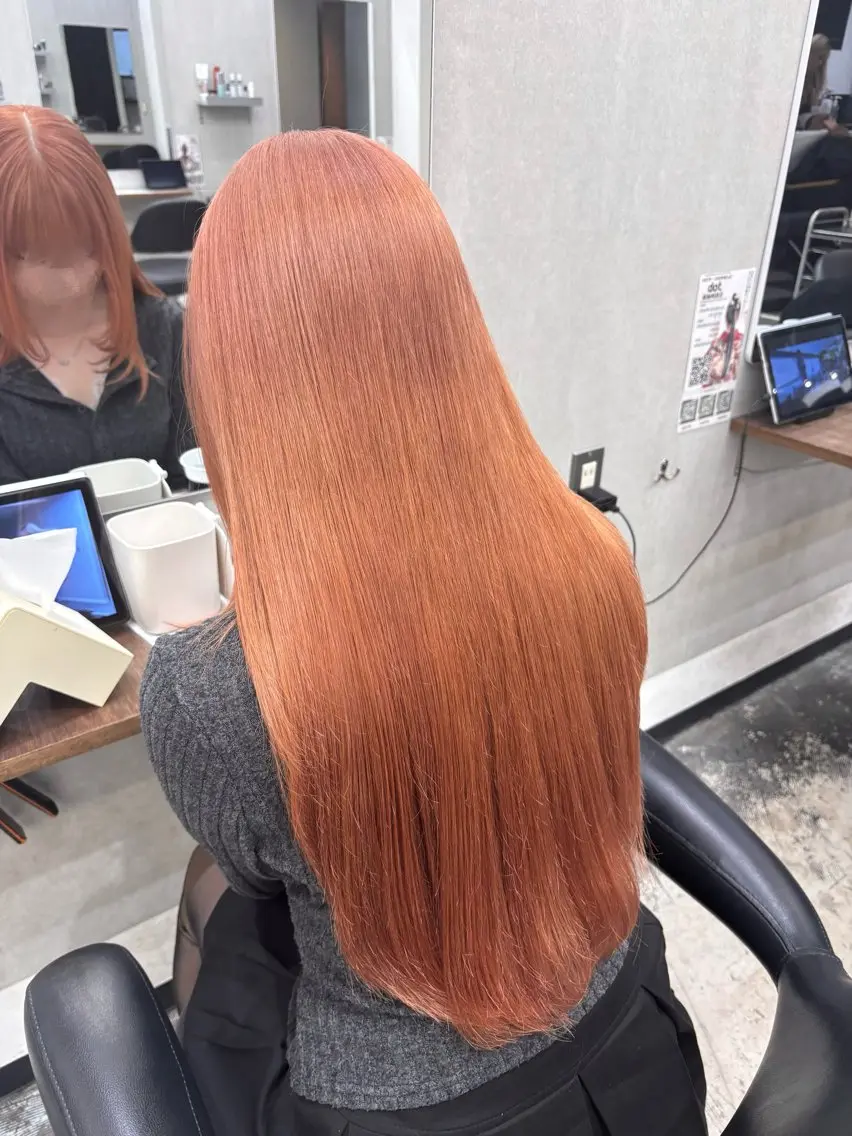 ロング ヘアカラー 中村 彩夏のヘアスタイル