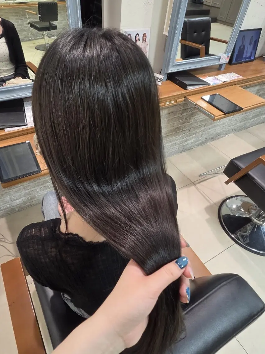 ロング ヘアカラー アズ🫧マツエク/ダ メージレスカラー🌟のマツエク・マツパデザイン