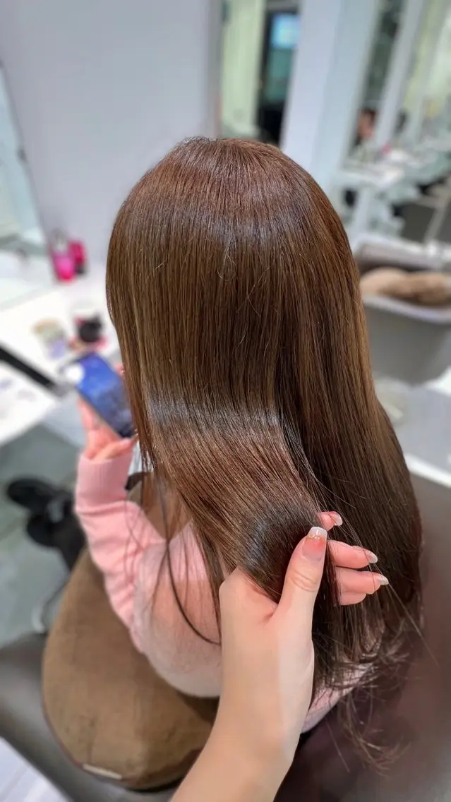 ロング カラー ベージュカラー 透明感カラー Yuka/Aujua ソムリエ/髪質改善のヘアスタイル