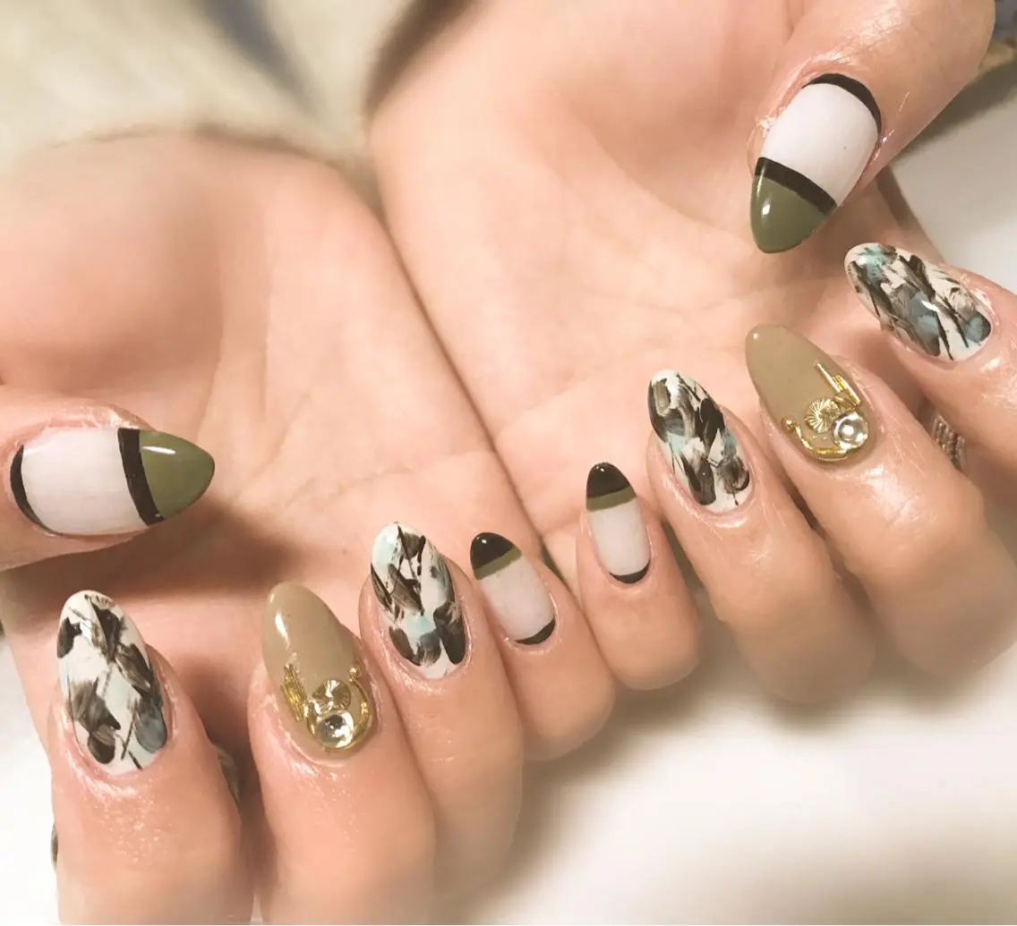 ネイル フットネイル シンプルネイル 春ネイル 夏ネイル ホワイト nail fufla ♡yamane♡のネイルデザイン