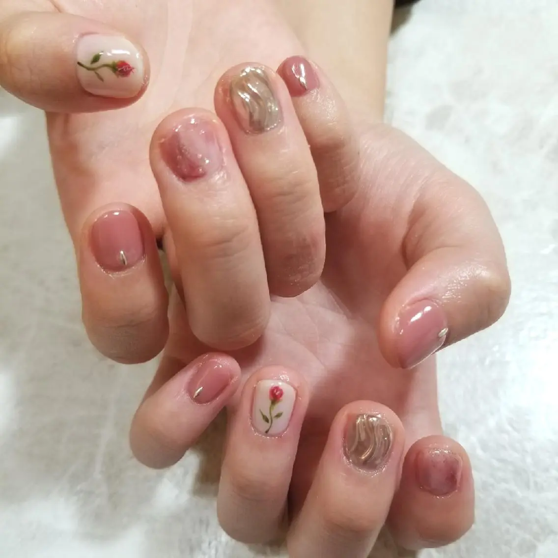 ネイル ハンドネイル nijiiro🌈 サトウのネイルデザイン