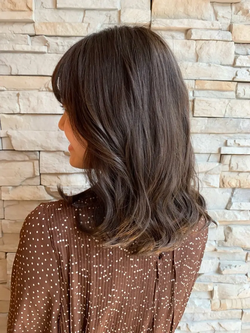 ミディアム カラー ベージュカラー 透明感カラー 髪質改善 韓国風ヘア カット ヘアカラー トリートメント 縮毛矯正×髪質改善 /透明感カラー/熊川のヘアスタイル