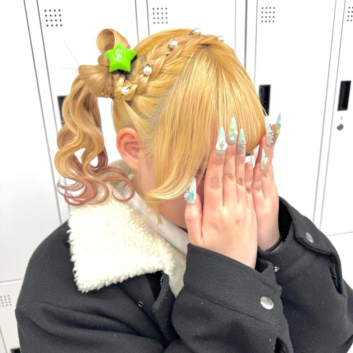 ロング ヘアアレンジ ヘアメ🎀ハイトーン 🩵エクステ🪄しほのヘアスタイル