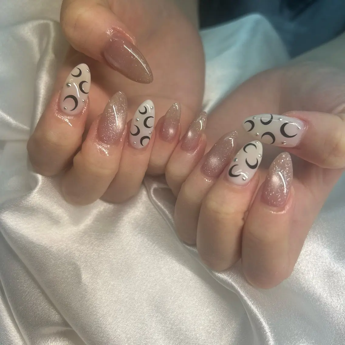 ネイル マグネットネイル ハンドネイル y’sbeauty 本町店のネイルデザイン