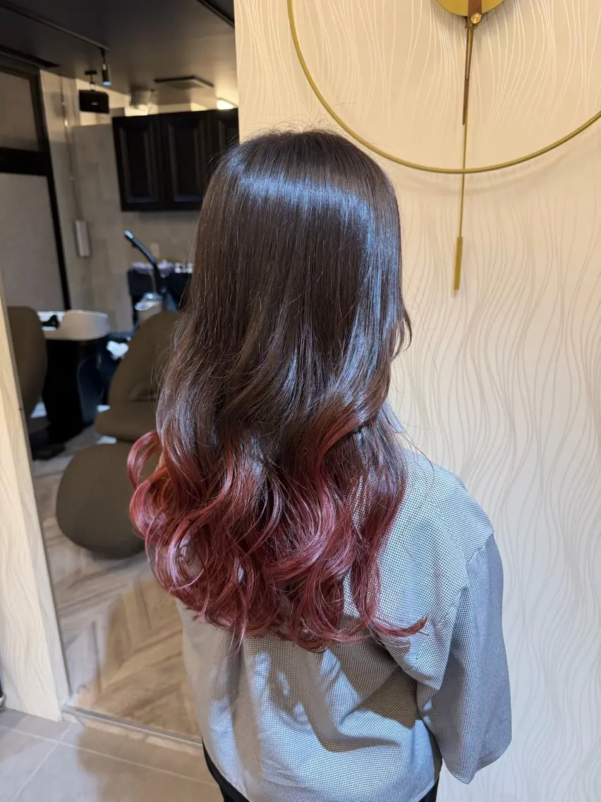 ロング カラー ブリーチ ケアブリーチ グラデーションカラー ラベンダーカラー ラベンダーピンク ヘアカラー 羽田翔大/ブリーチ/ レイヤー/店長のヘアスタイル