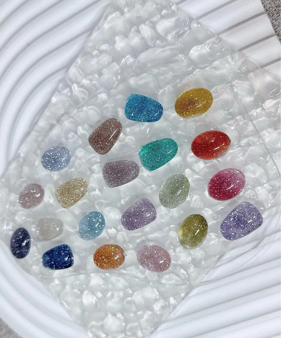 ネイル キラキラネイル NANA NAILのネイルデザイン