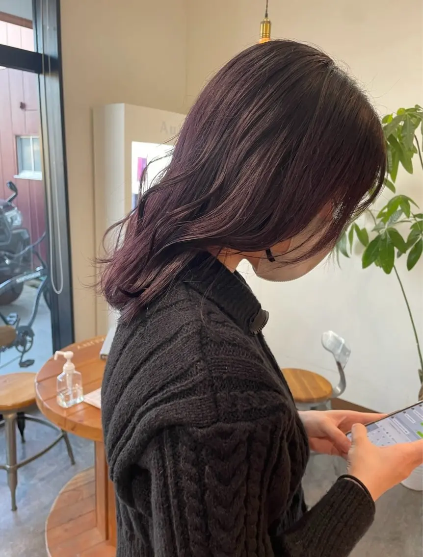 セミロング カラー ラベンダーカラー ハヤサカ マユキのヘアスタイル