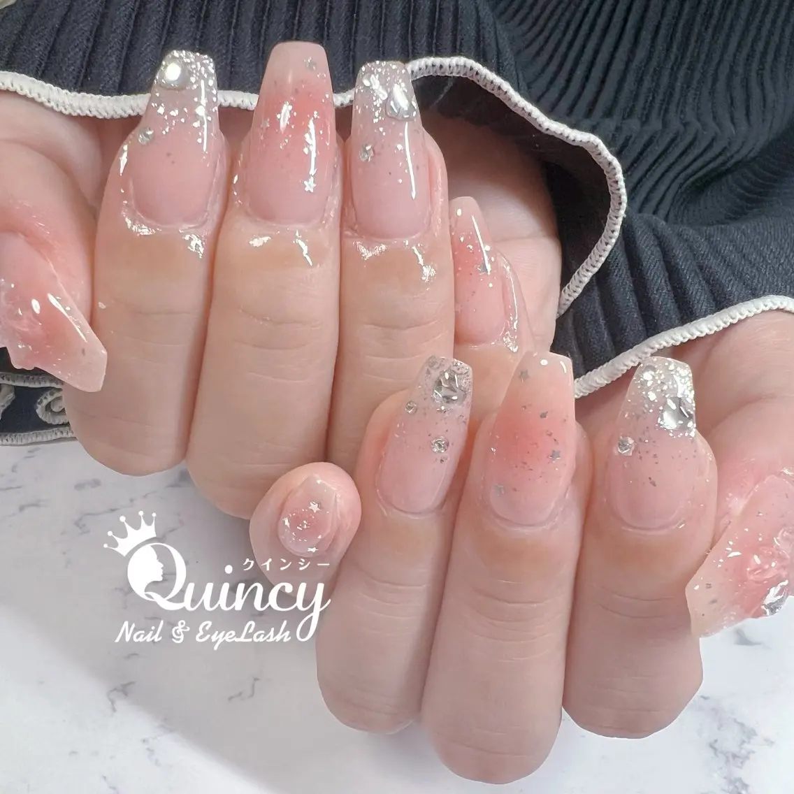 ロング ハンドネイル Quincy ネイル&アイラッシュのマツエク・マツパデザイン